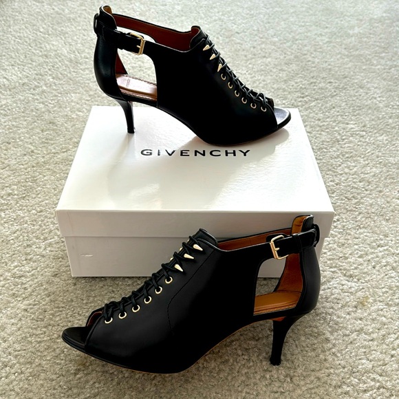 GIVENCHY Black Lace Up Heels - Picture 2 of 16